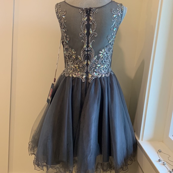 NWT. Juliet prom or grad dress - Picture 7 of 9